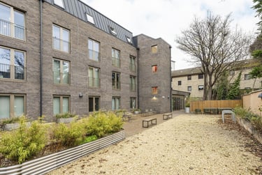 1 bed studio, Lower Gilmore Place, Fountainbridge, Edinburgh, EH39NY - Image 11